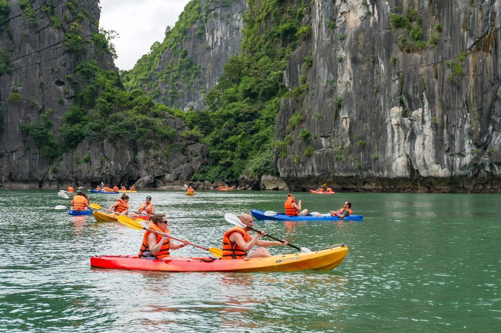 Cat Ba Madame Duyen Hotel Chan Chau Екстер'єр фото